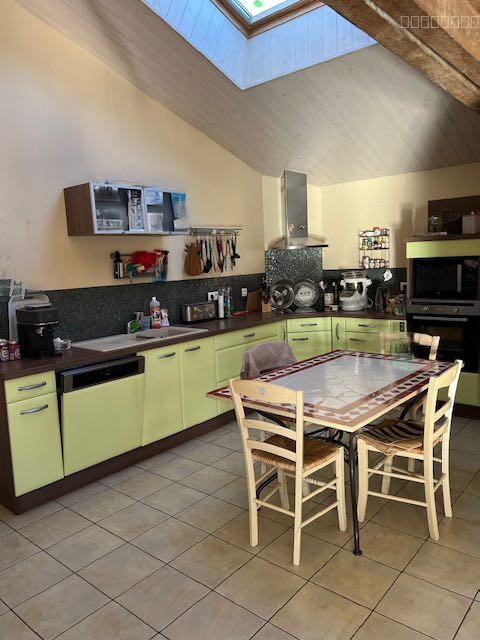 Maison à vendre à Saint-jean-d hermine, 20,49 m², 7 pièces – photo 3 sur 14