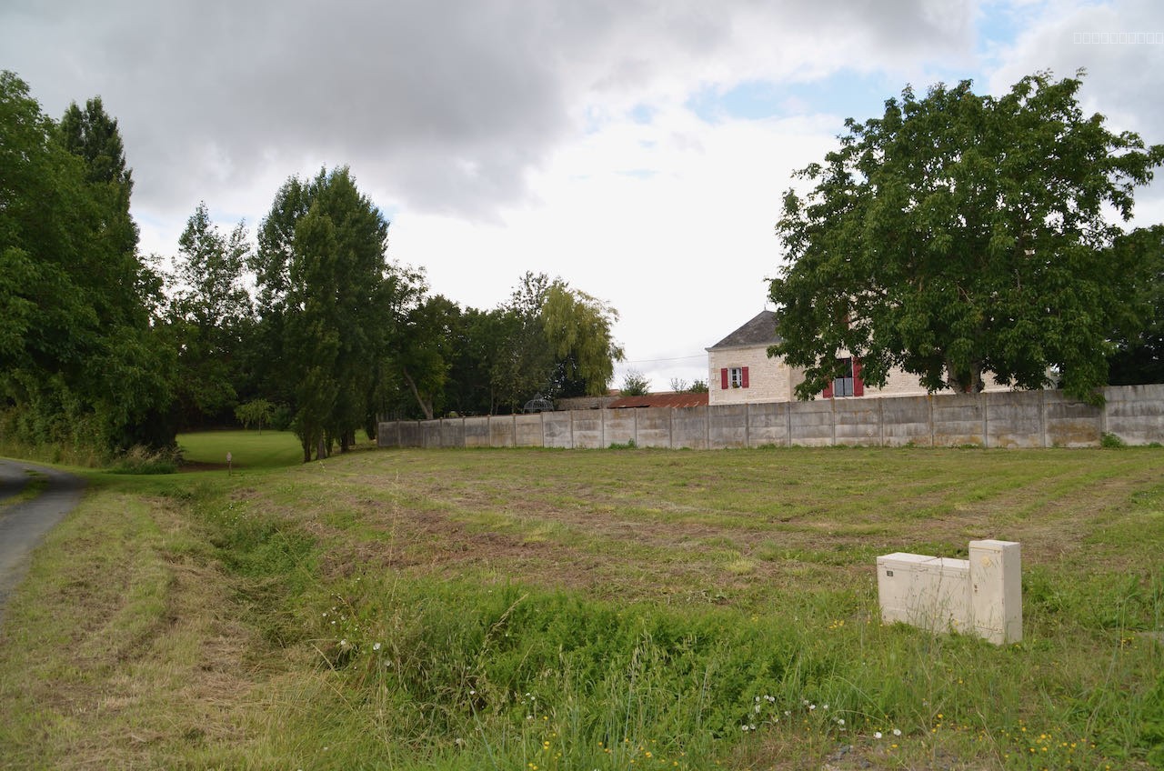 Terrain à vendre à Ste hermine, 858 m² – photo 1 sur 2