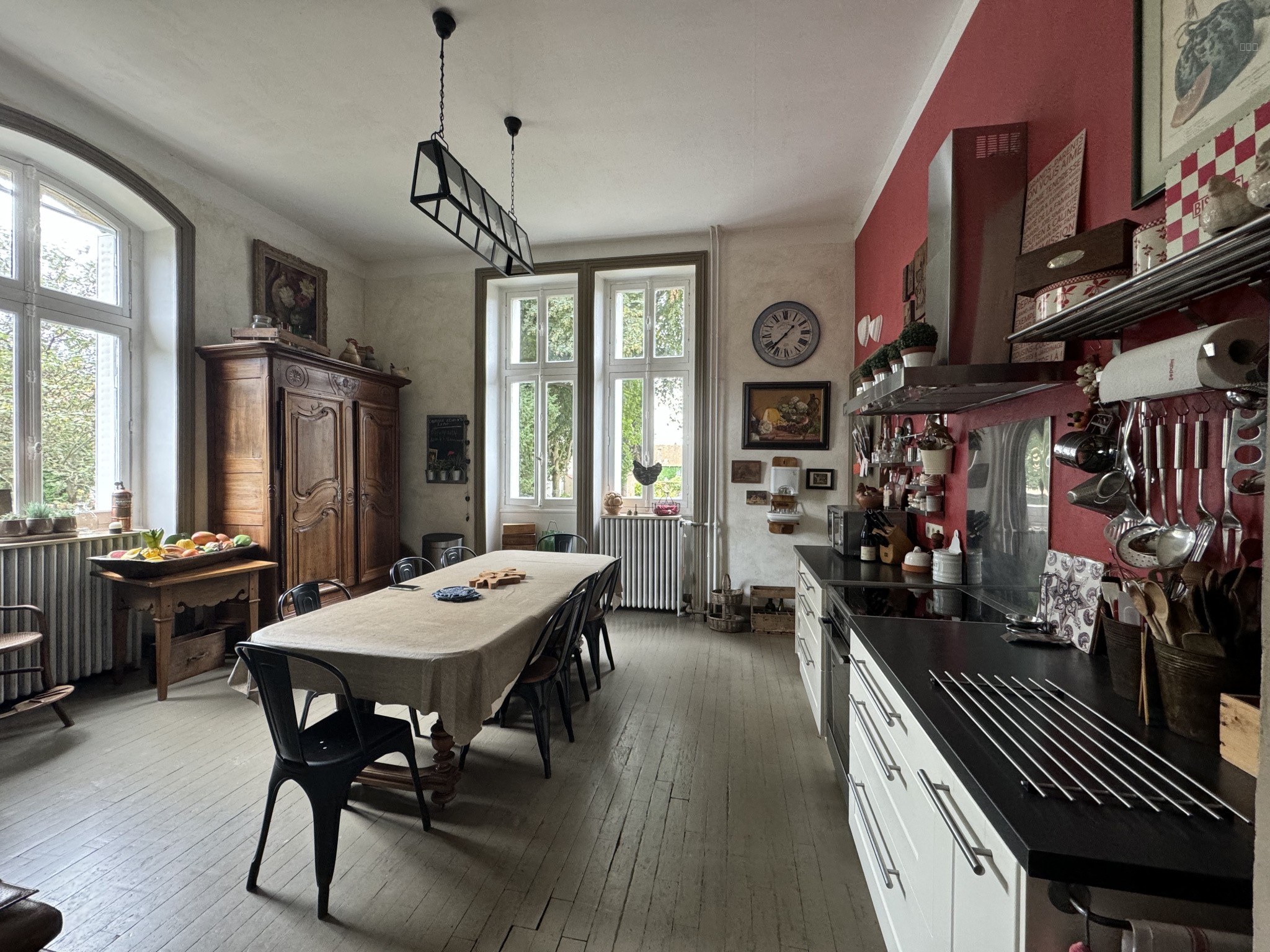 Commerce à vendre à Autun, 535 m², 13 pièces – photo 3 sur 13