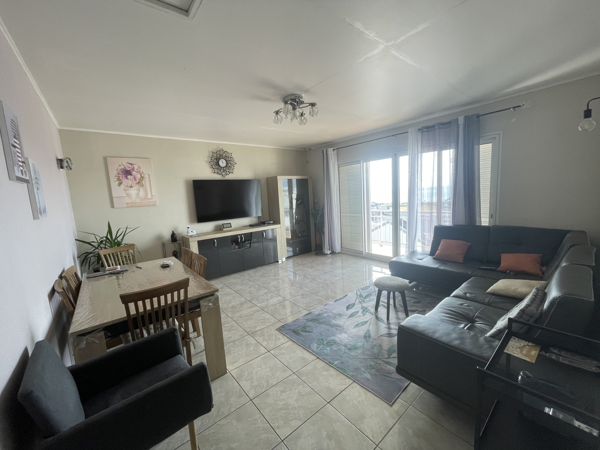 Appartement à vendre à St denis, 100 m², 4 pièces – photo 2 sur 11