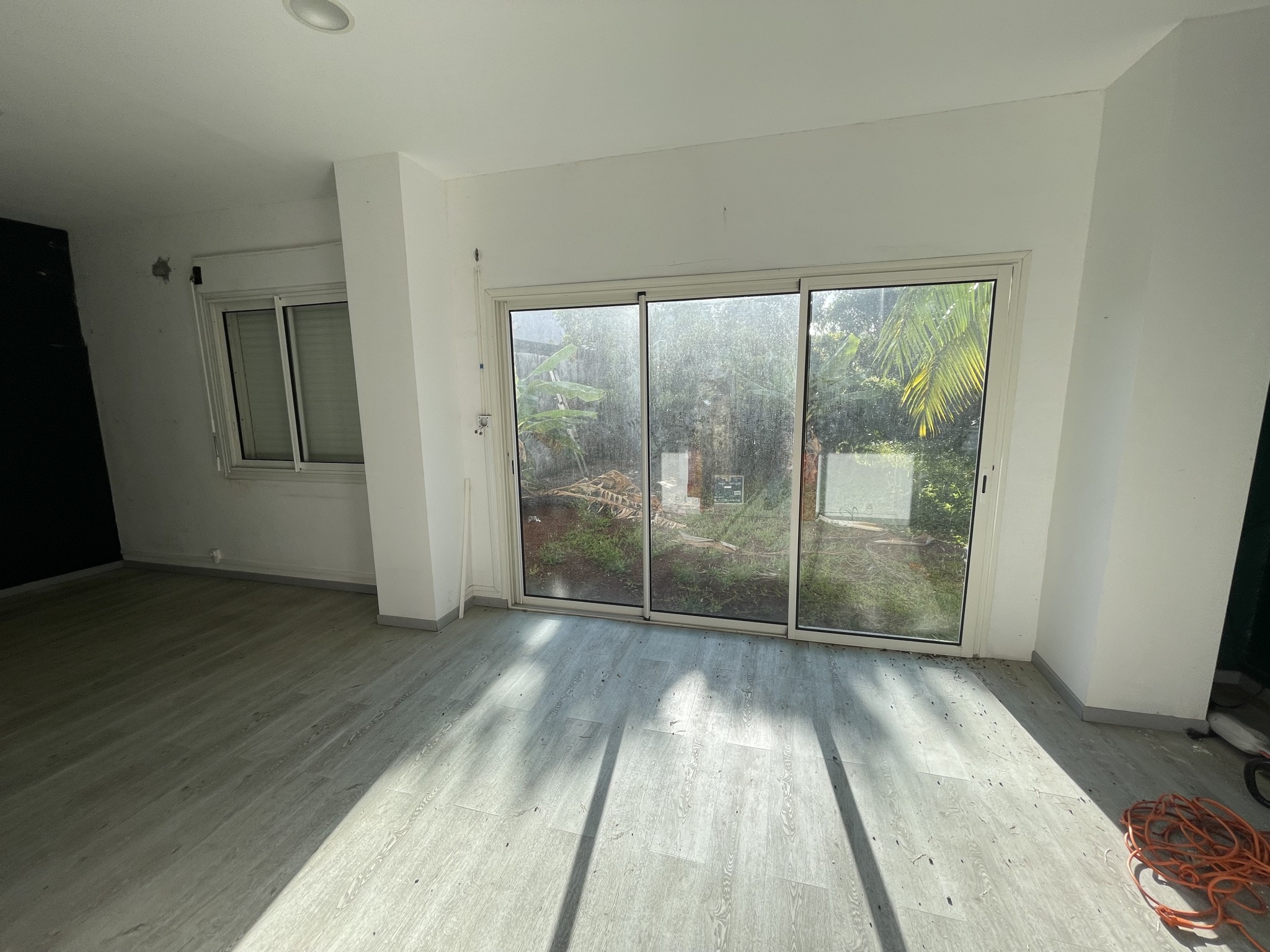Local commercial à louer à St andre, 90 m² – photo 1 sur 7