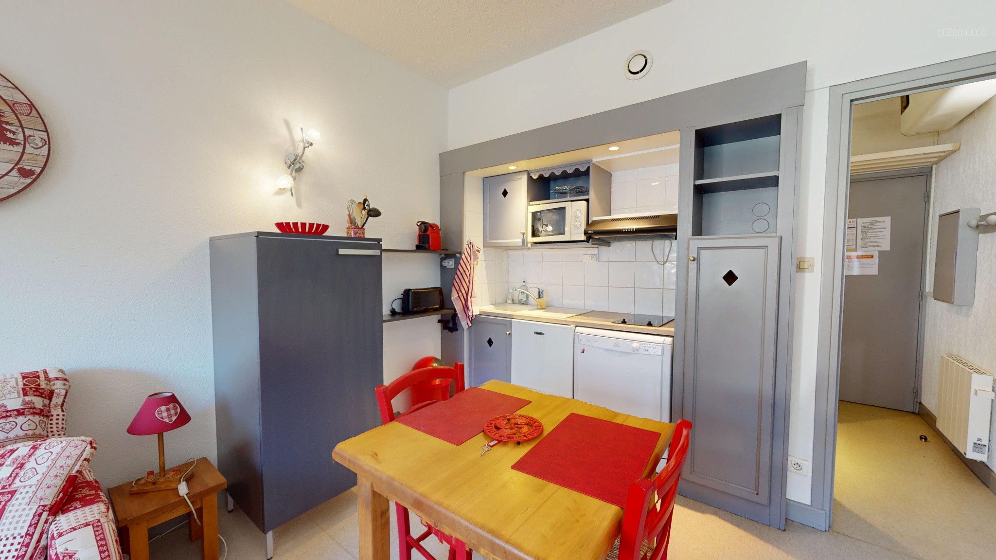 Saint-Lary-Soulan   Studio 24.49 m2 + Terrasse   Prestations Haut de Gamme — photo 3