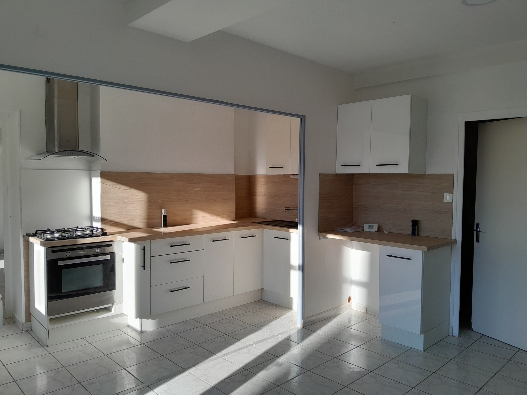 Maison à louer à Epervans, 115,1 m², 6 pièces – photo 2 sur 8