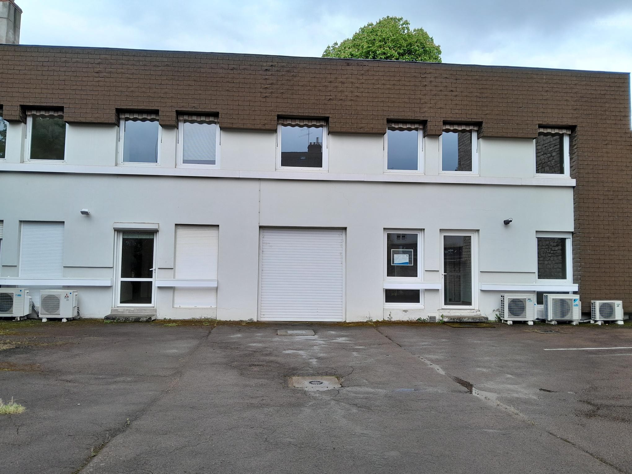 Bien immobilier à louer à Chalon sur saone, 190 m² – photo 3 sur 16