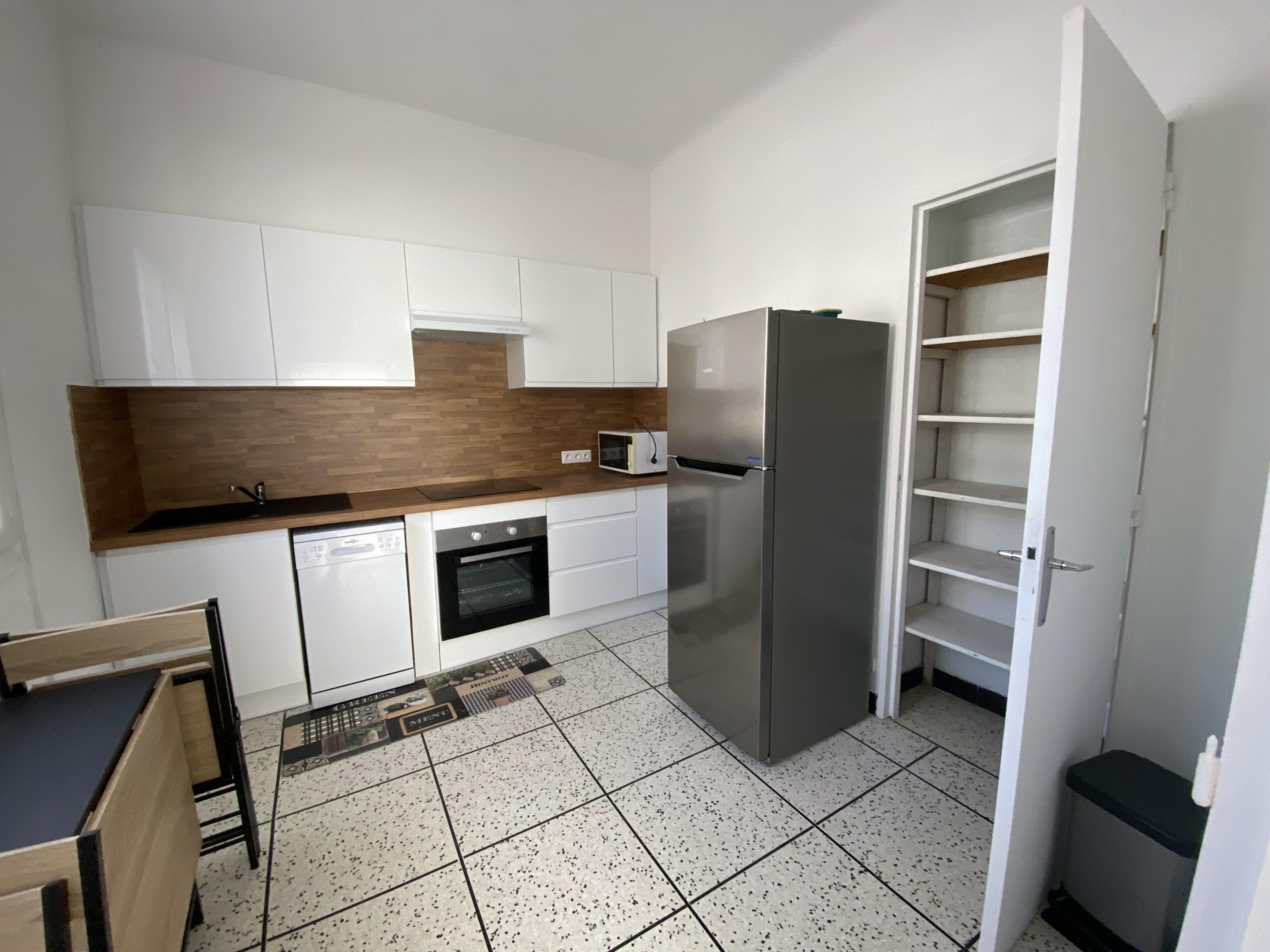 À louer à l’année   Jolie maison meublée T3 avec jardin au cœur de Frontignan — photo 14