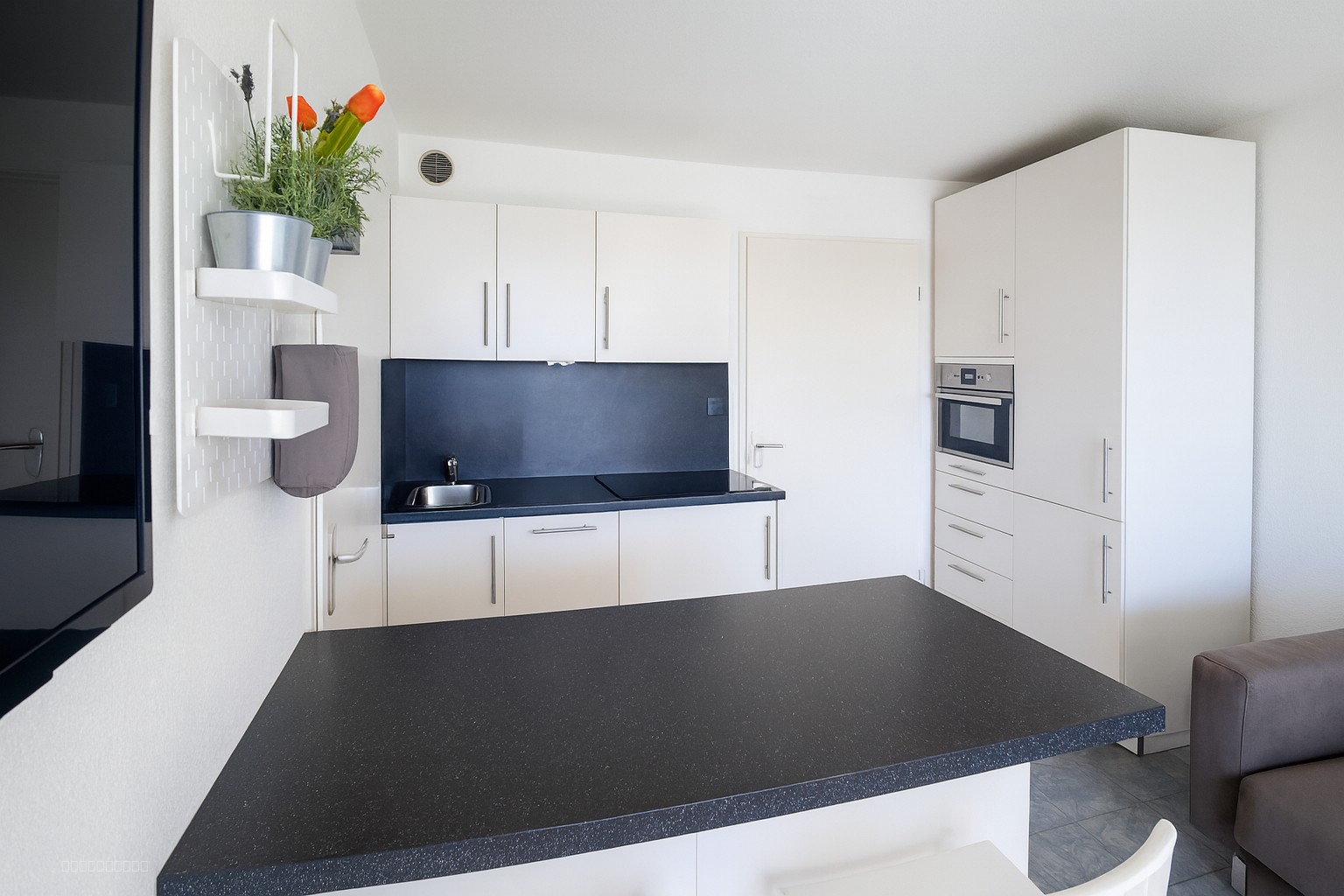 Bien immobilier à vendre à Frontignan, 422 m², 3 pièces – photo 2 sur 9