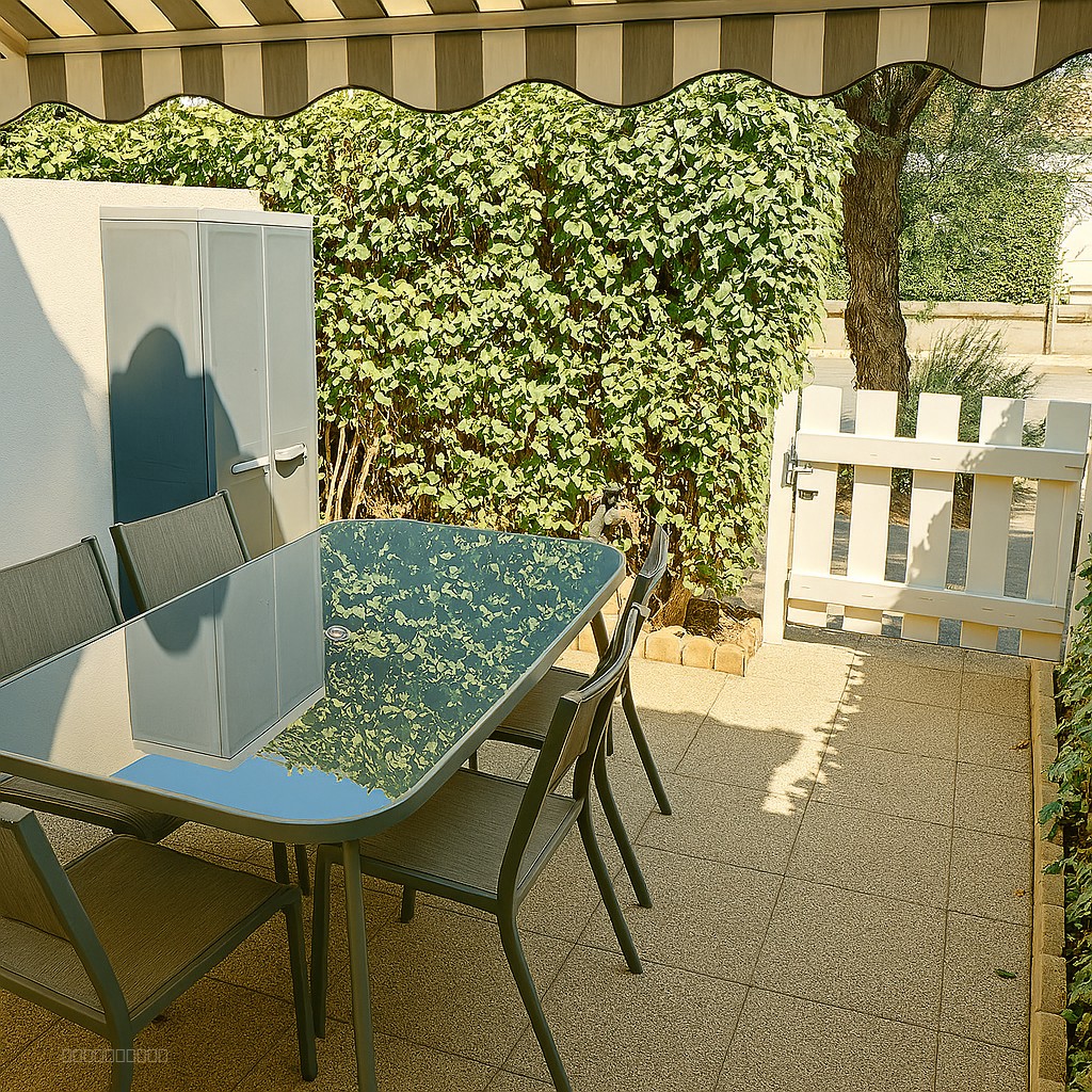 Maison à vendre à Frontignan, 1 465 m², 3 pièces – photo 2 sur 8