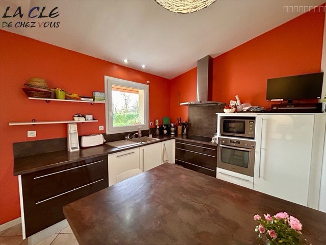 Maison à vendre à Frontenay rohan rohan, 550 m², 8 pièces – photo 3 sur 7