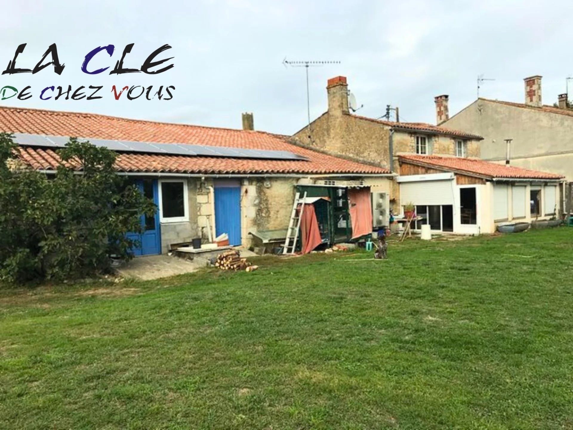 Maison à vendre à Maillezais, 151 m², 8 pièces – photo 1 sur 7