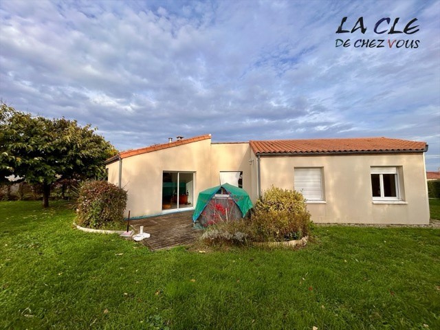 Maison à vendre à Frontenay rohan rohan, 550 m², 8 pièces – photo 2 sur 7