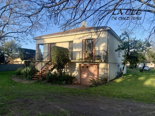 Maison à vendre à Benet, 50 m², 5 pièces – photo 1 sur 6