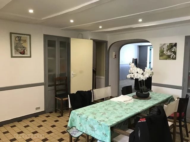 Maison à vendre à Maillezais, 728 m², 14 pièces – photo 2 sur 7