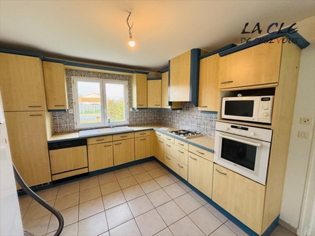 Maison à vendre à St martin de fraigneau, 1 050 m², 5 pièces – photo 2 sur 6