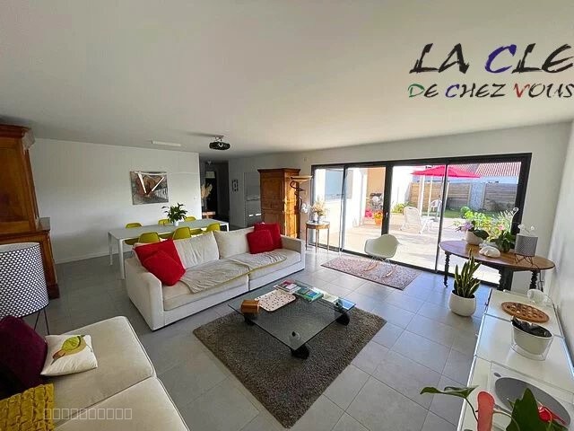 Maison à vendre à Damvix, 128 m², 6 pièces – photo 2 sur 6