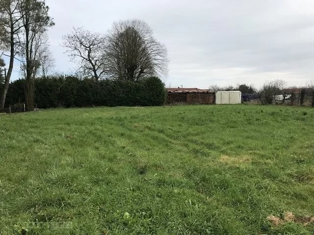 Terrain à vendre à Foussais payre, 1 634 m² – photo 2 sur 3