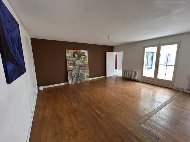 Immeuble à vendre à Fontenay le comte, 19 m², 10 pièces – photo 3 sur 8