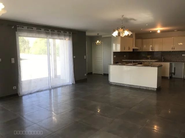 Maison à vendre à St remy, 144 m², 6 pièces – photo 2 sur 8
