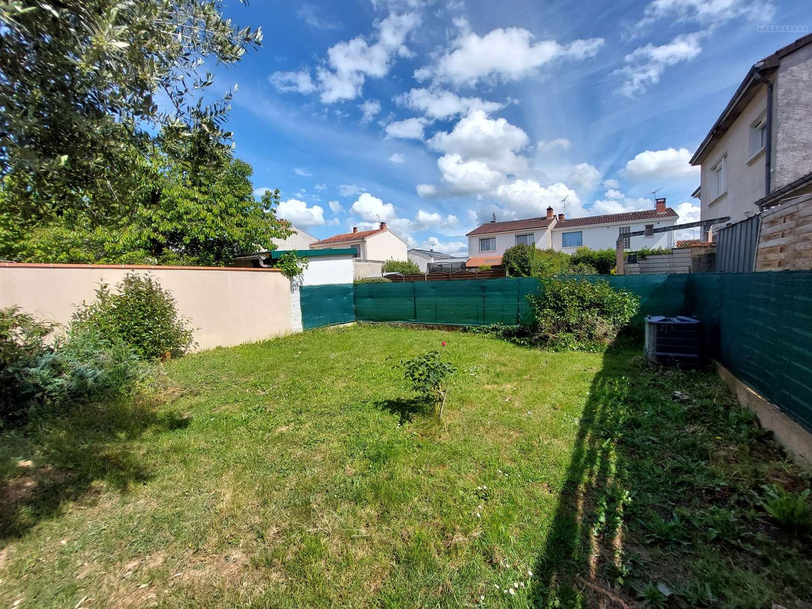 Maison familiale en centre ville avec jardin sans vis à vis — photo 9