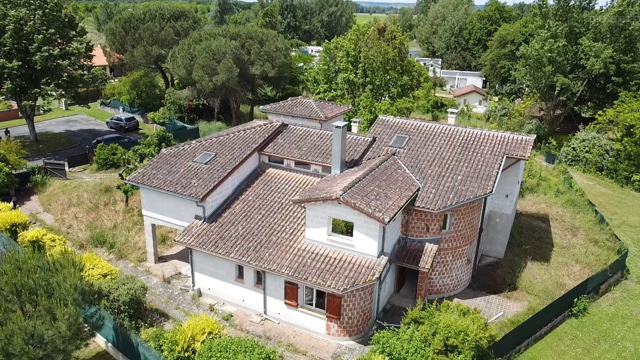 Maison à vendre à Rivieres, 46,6 m², 9 pièces – photo 1 sur 8