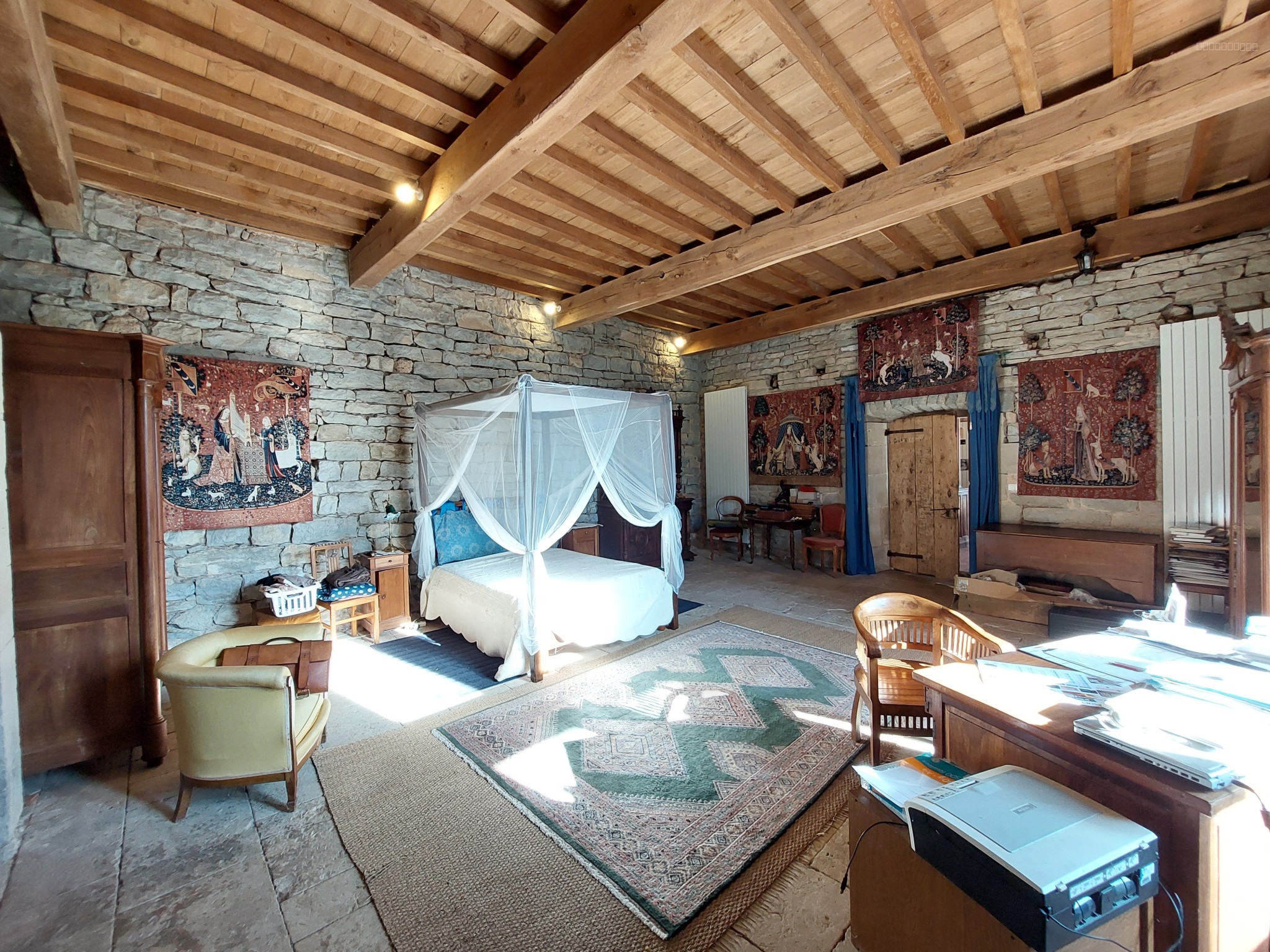 À Vendre Maison en Pierre du XVème siècle de 207 m — photo 1