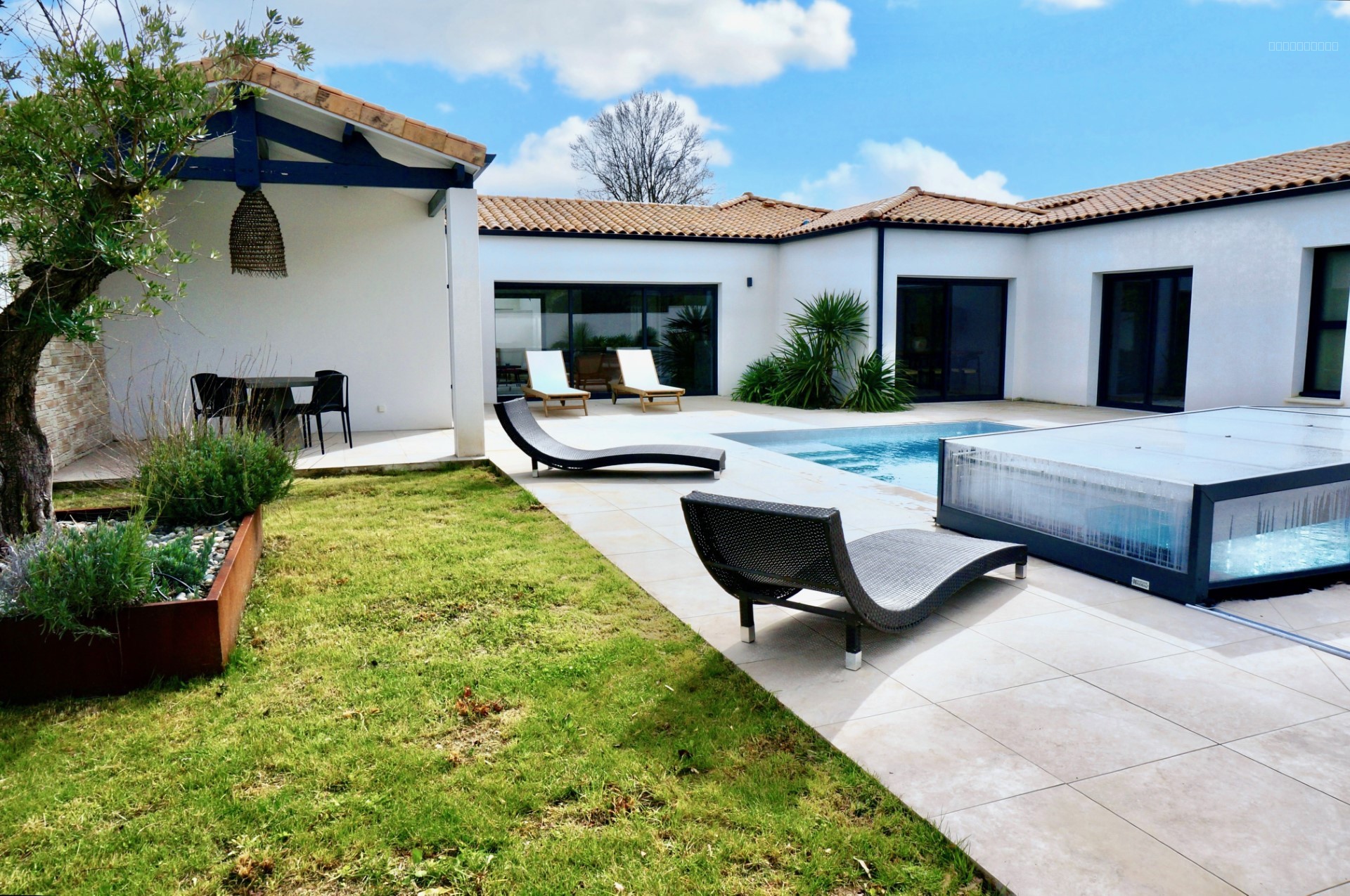 Maison à vendre à St palais sur mer, 156 m², 5 pièces – photo 1 sur 20