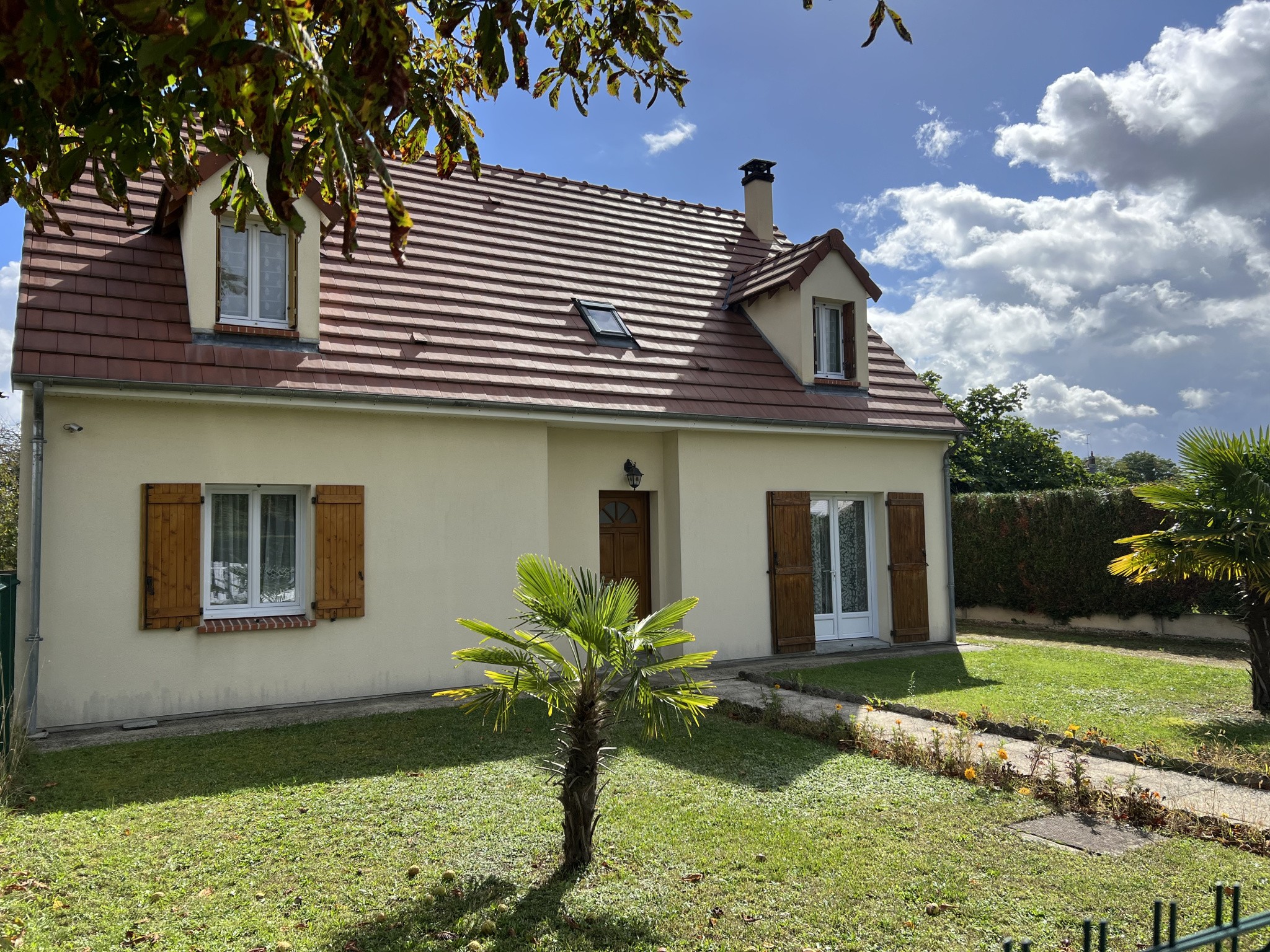 Maison à vendre à Aubigny sur nere, 146 m², 5 pièces – photo 1 sur 16