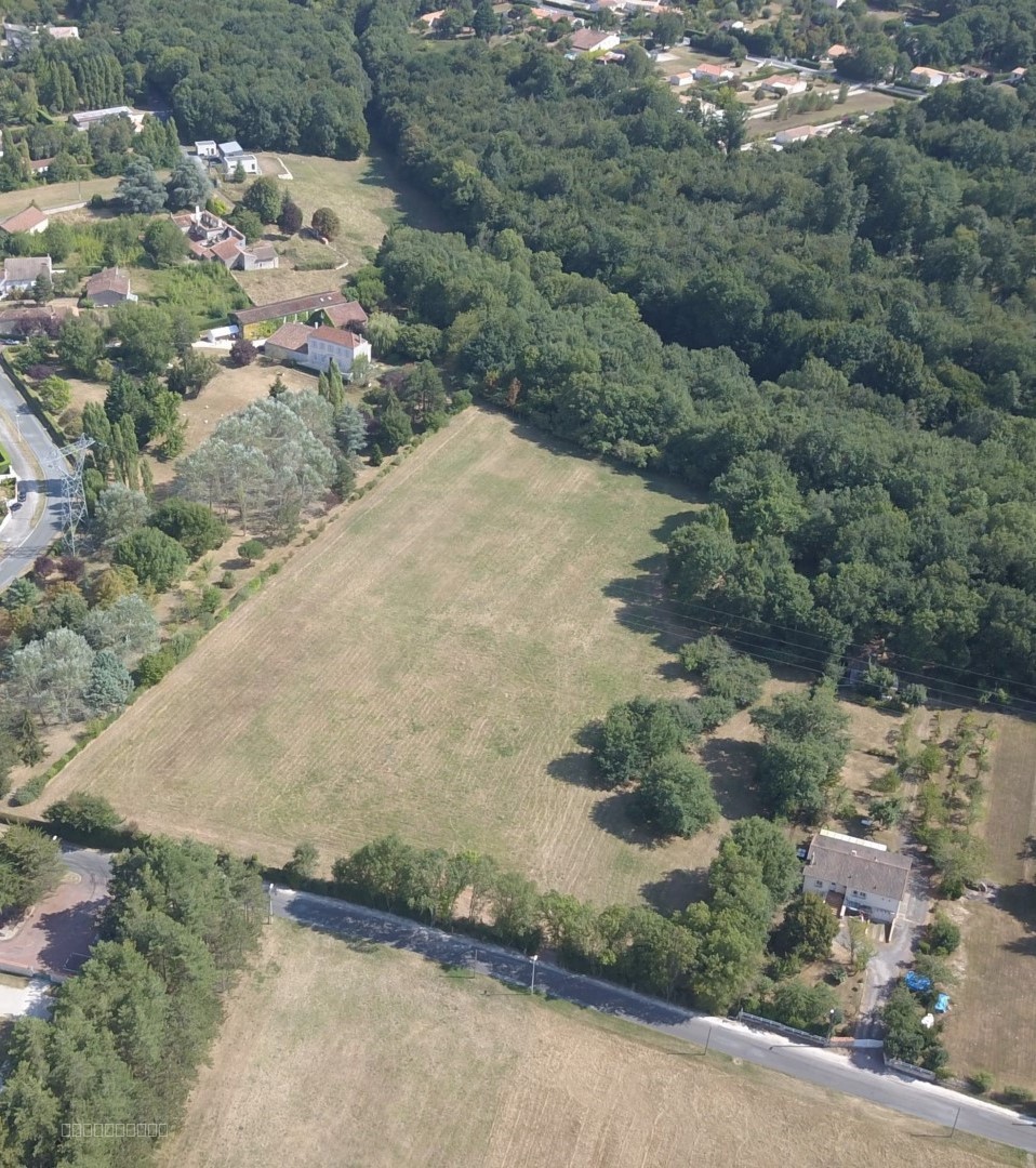 Bien immobilier à vendre à Fontcouverte, 455 m² – photo 2 sur 5