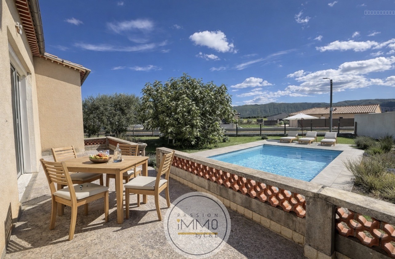 Maison à vendre à Montfort, 500 m², 4 pièces – photo 1 sur 10