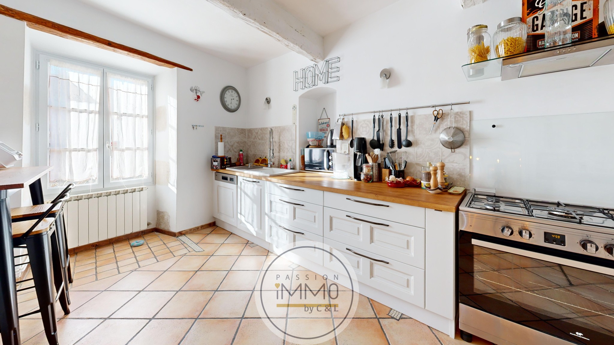 Maison à vendre à La brillanne, 31 m², 9 pièces – photo 2 sur 6