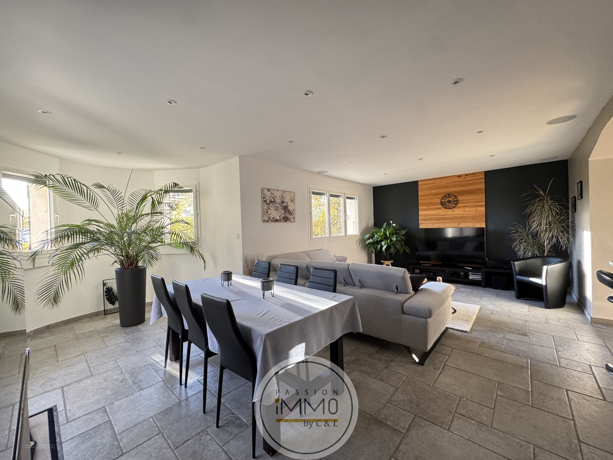 Maison à vendre à Volonne, 40 m², 5 pièces – photo 2 sur 5