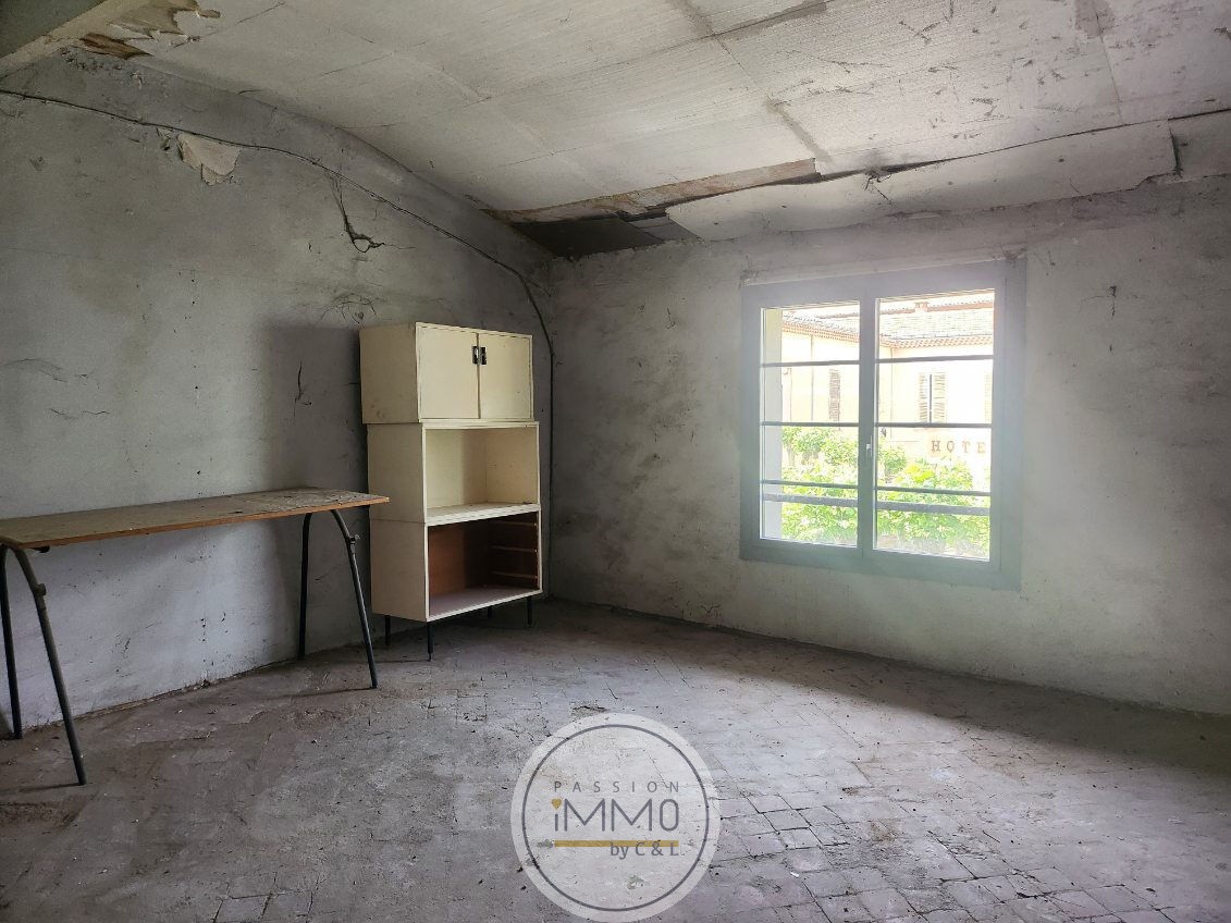 Appartement à vendre à Digne les bains, 163,91 m², 4 pièces – photo 1 sur 3