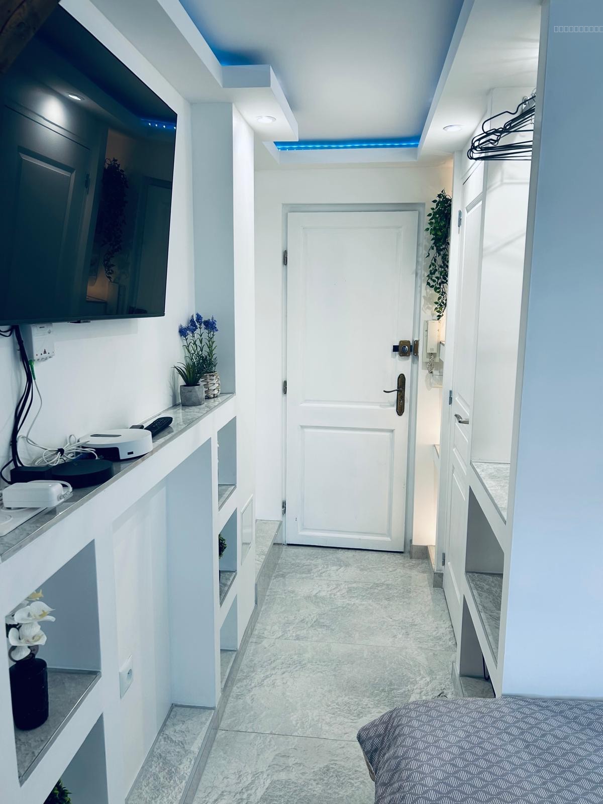 Studio à vendre à Strasbourg, 1 300 m², 1 pièce – photo 1 sur 3