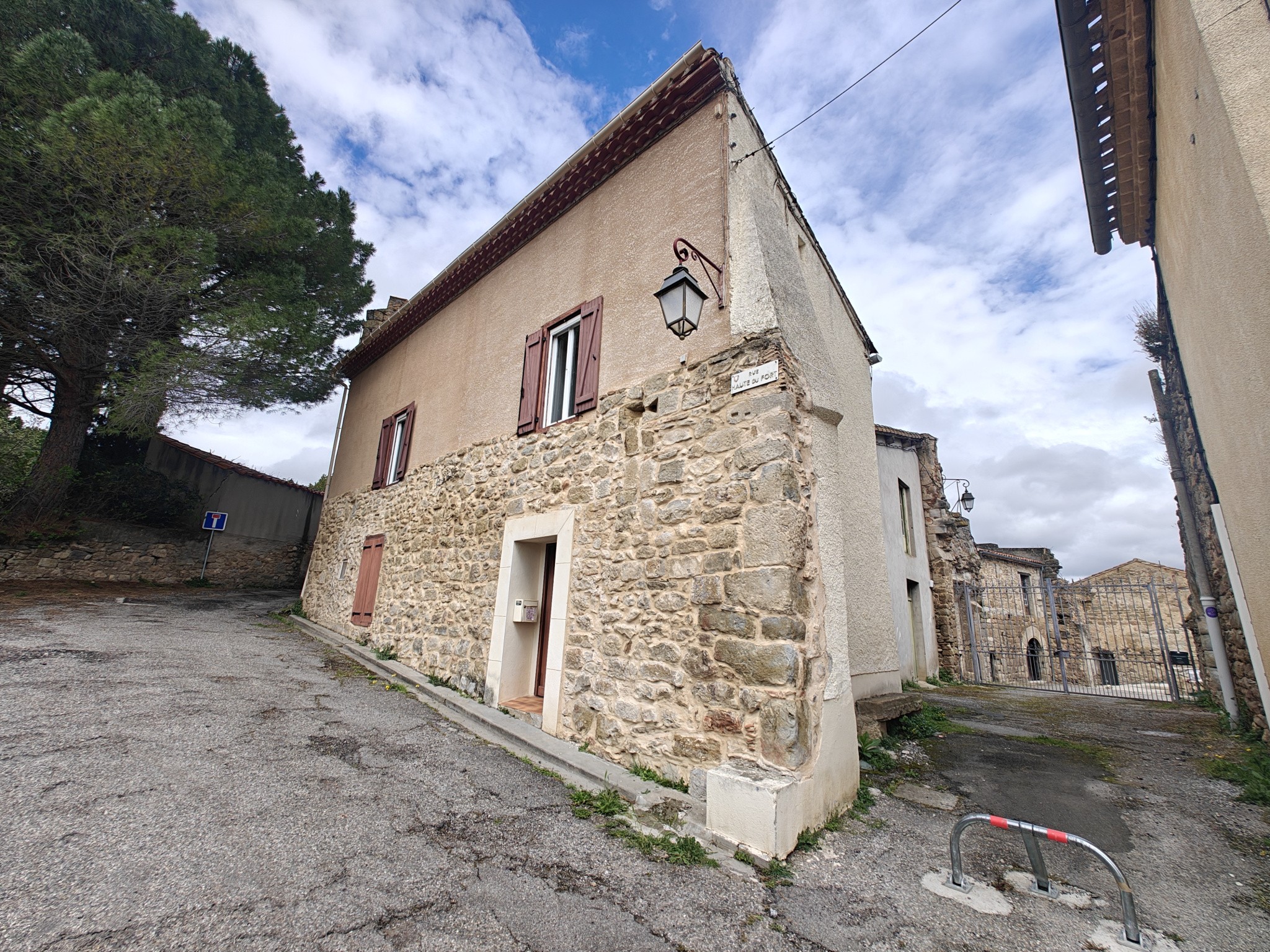St Hilaire - Jolie petite maison parfait état. — photo 1