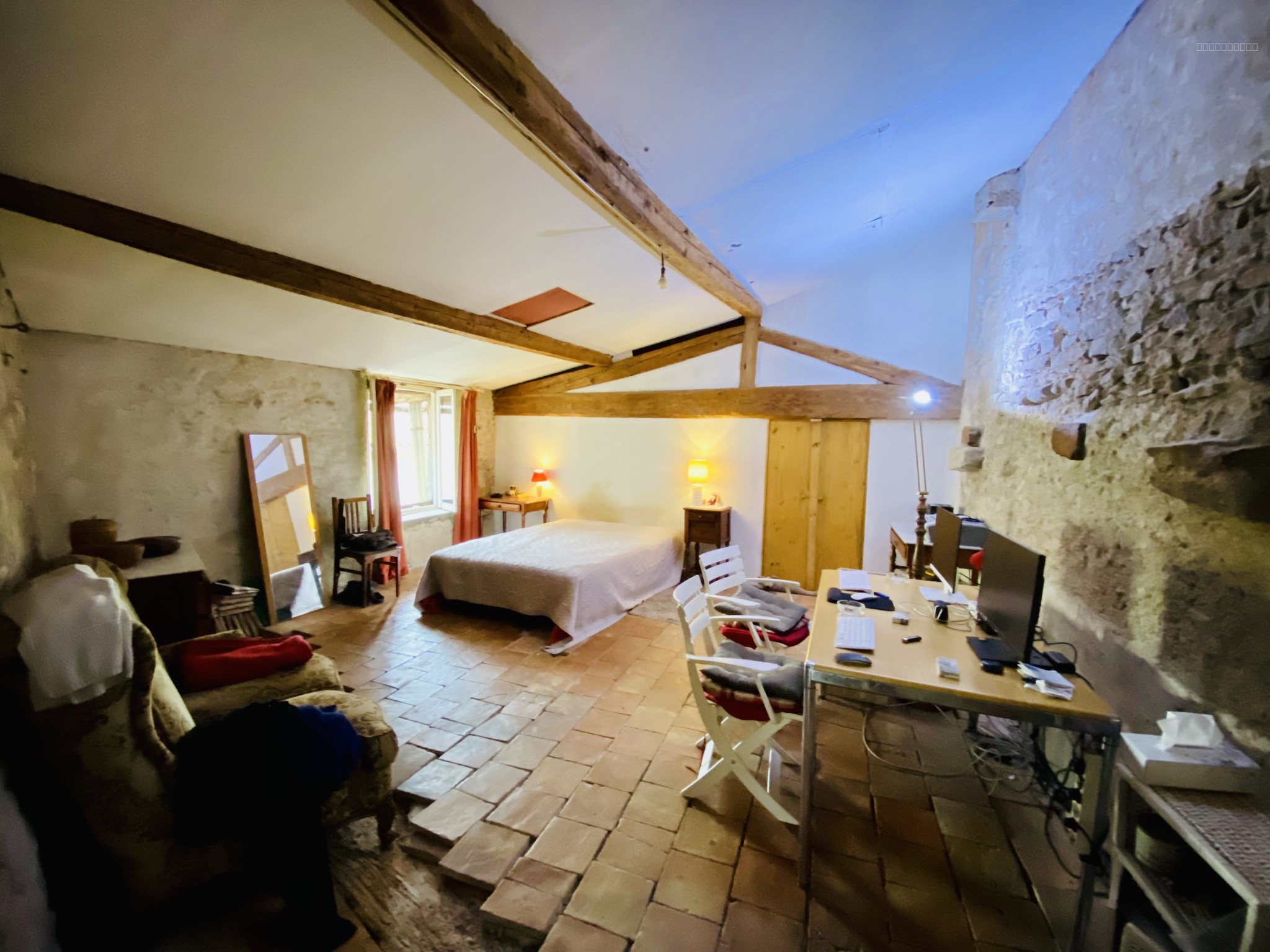 Conques-sur-Orbiel: maison de village de 207 m2 avec cours et jardinet — photo 17