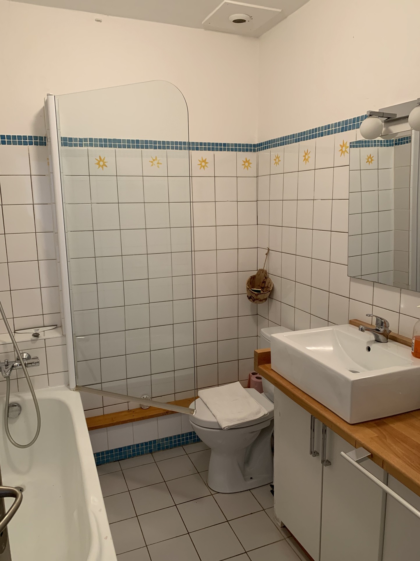 Au pied des remparts magnifique maison divisée en 3 logements avec garage — photo 18