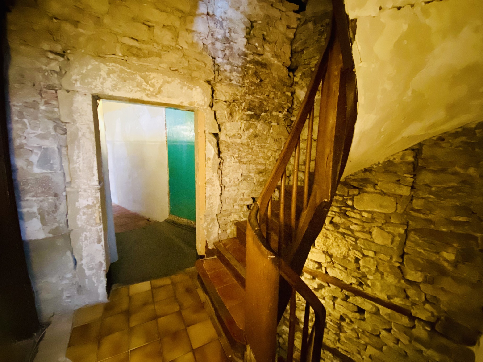 Conques-sur-Orbiel: maison de village de 207 m2 avec cours et jardinet — photo 11