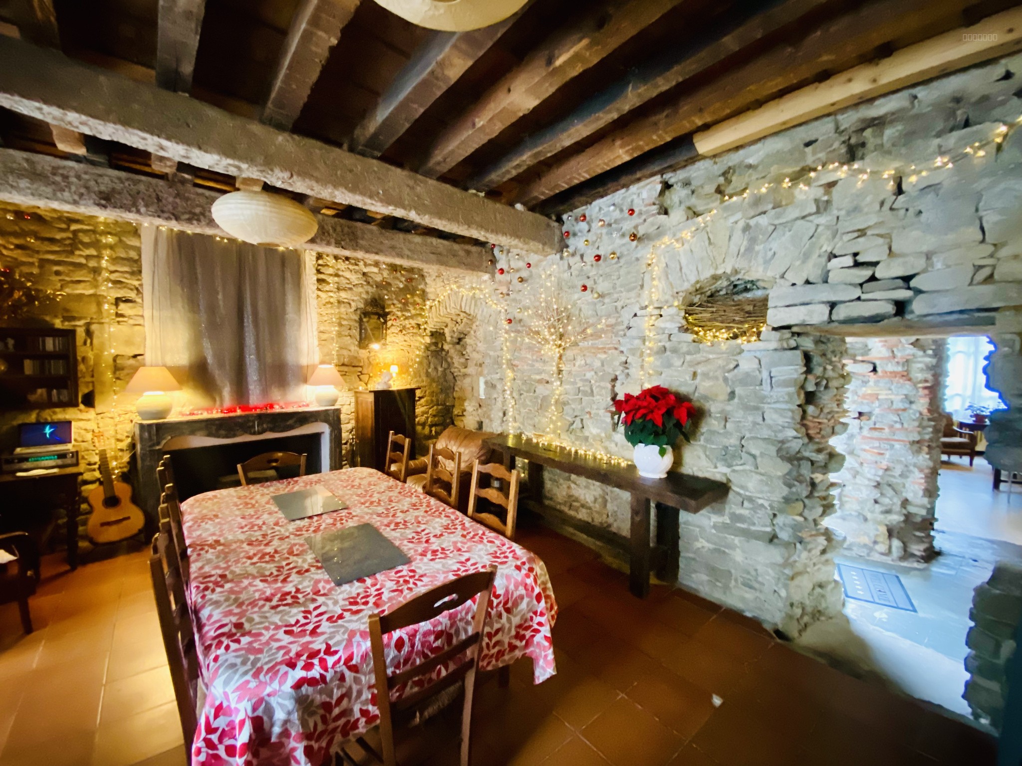 Conques-sur-Orbiel: maison de village de 207 m2 avec cours et jardinet — photo 3