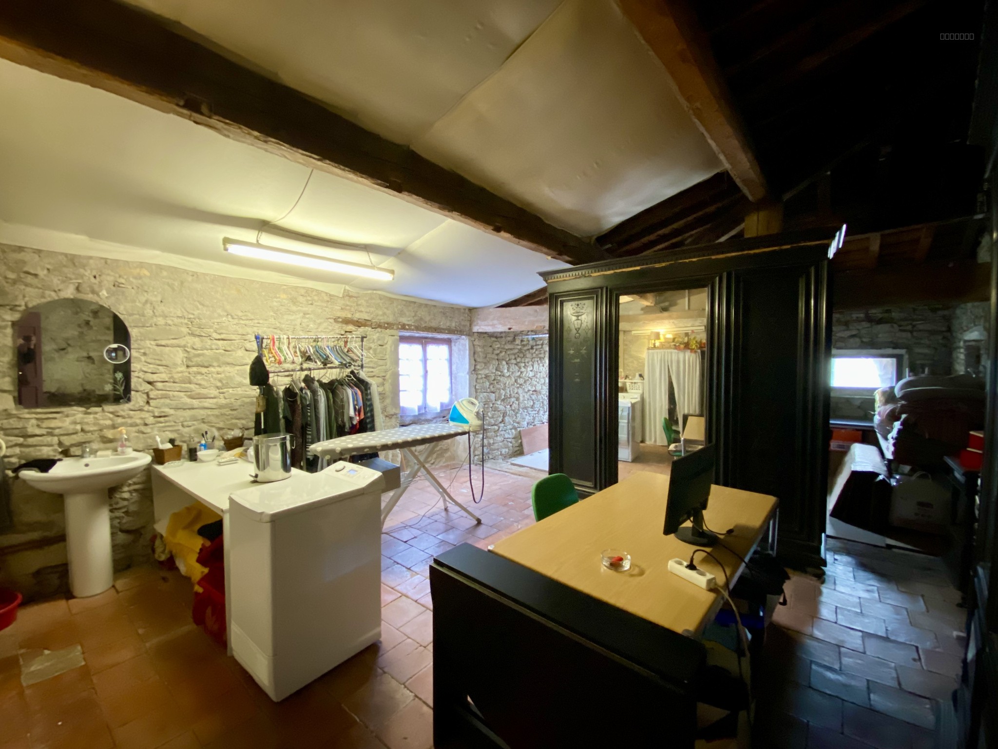 Conques-sur-Orbiel: maison de village de 207 m2 avec cours et jardinet — photo 19