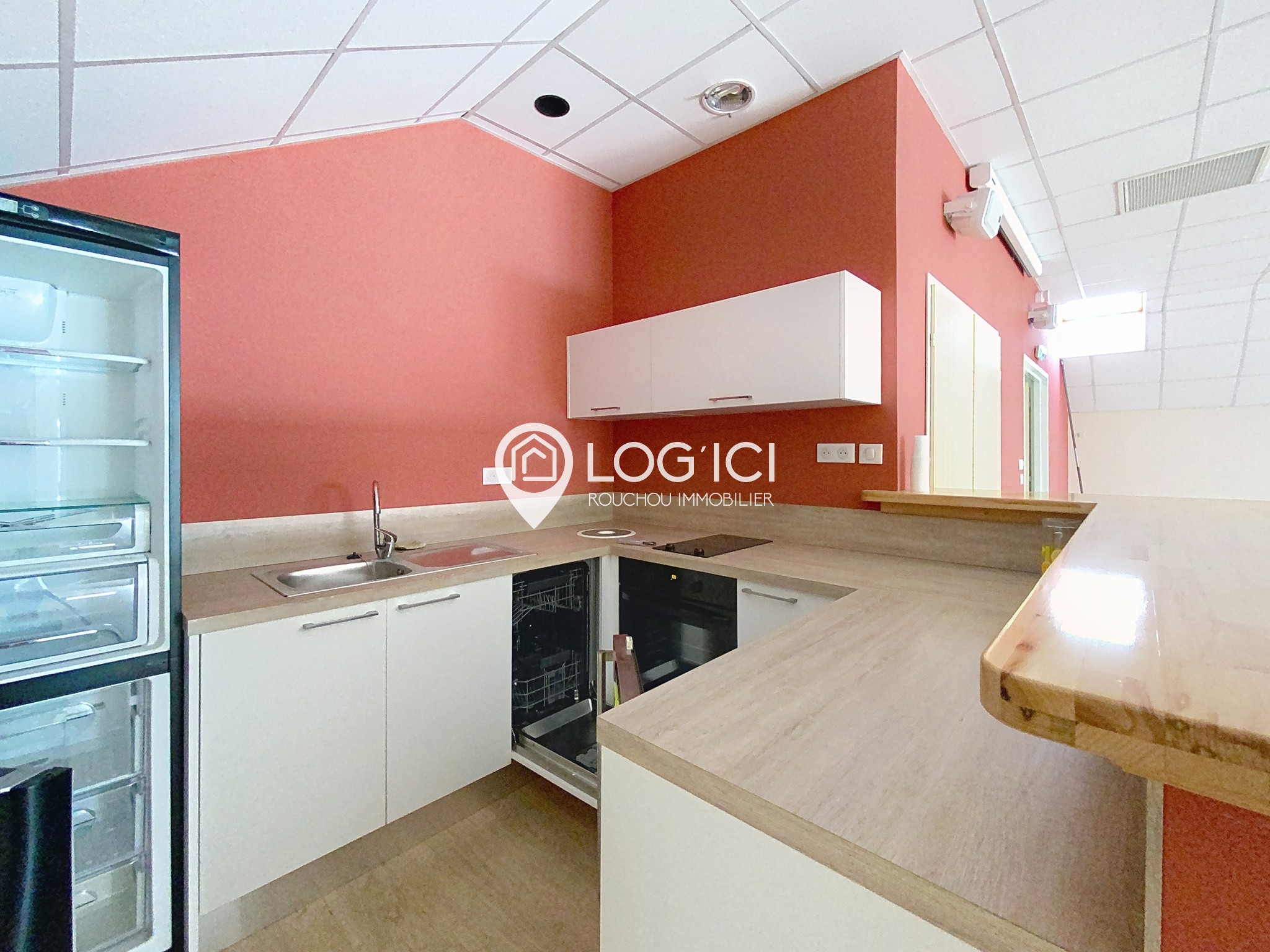 Bien immobilier à vendre à Auriac, 1 000 m² – photo 3 sur 20