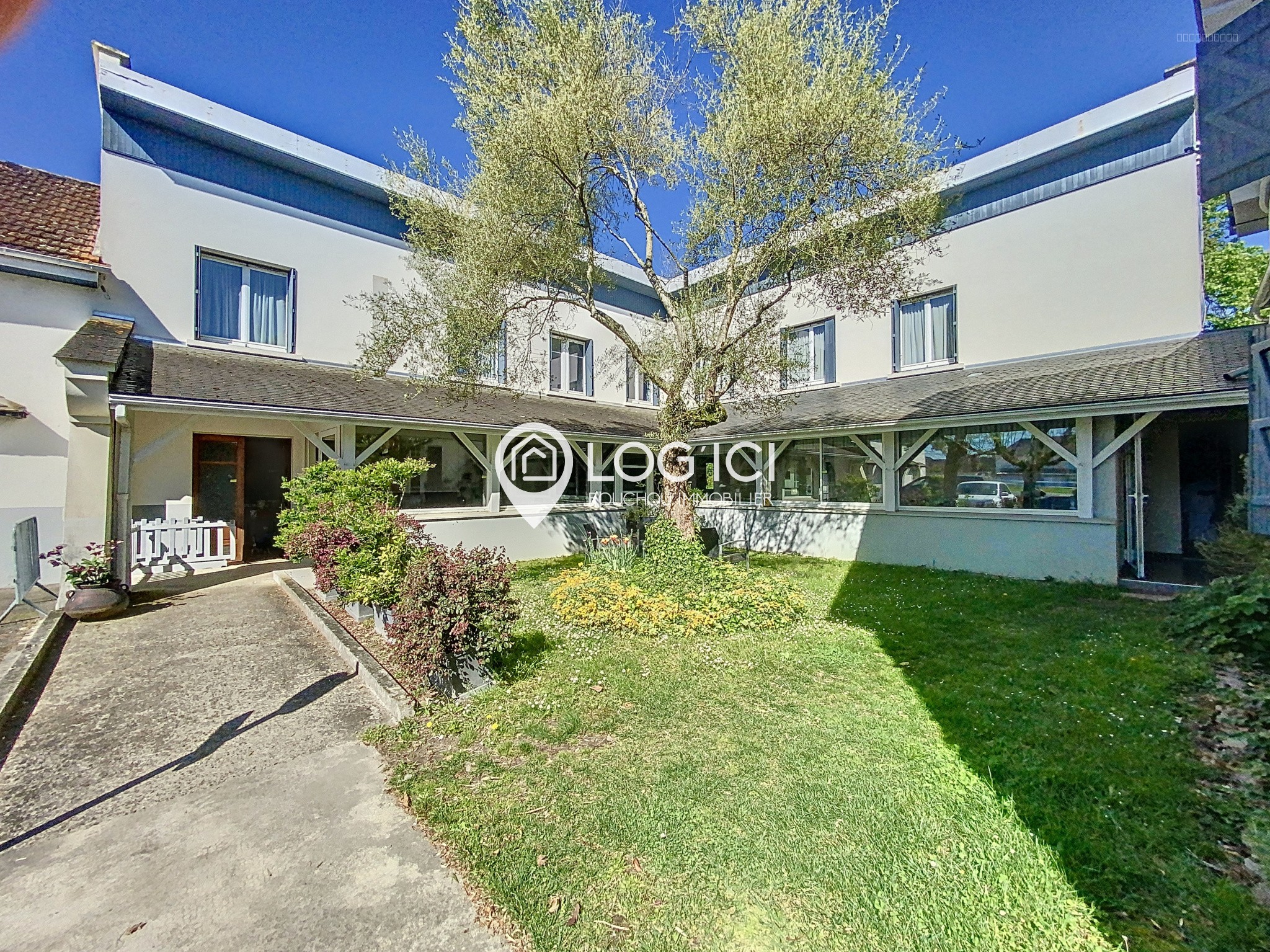 Bien immobilier à vendre à Sevignacq, 760 m² – photo 1 sur 20