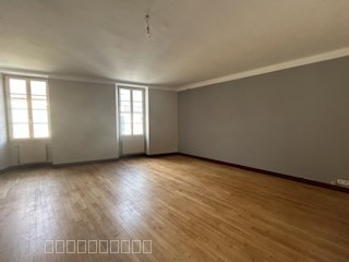 À louer spacieux appartement T3 - Proche cœur historique de Gourdon (46 — photo 2