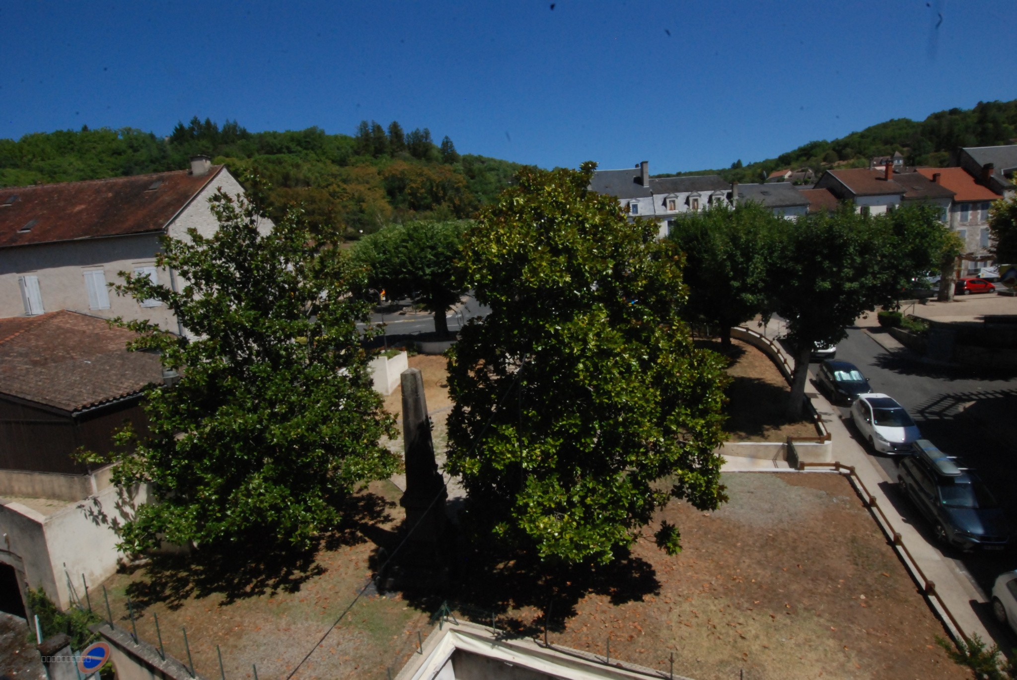 Appartement T3 (49 m2) - Centre Ville de Souillac 46200 — photo 8