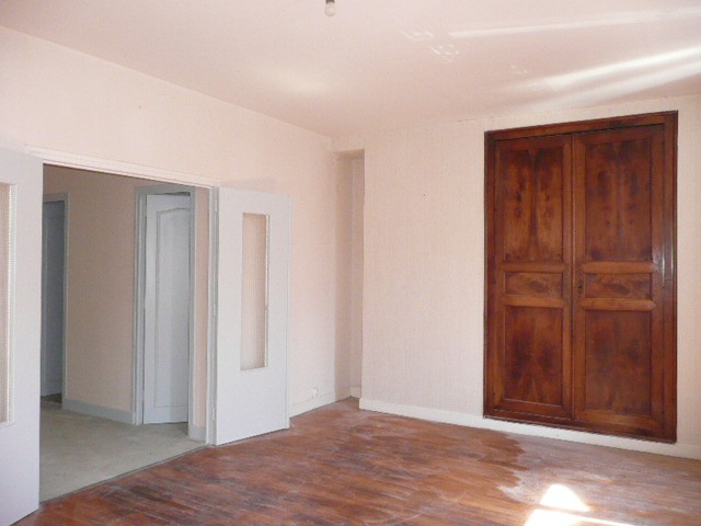 Appartement avec 3 pièces en location à Souillac (46) — photo 1