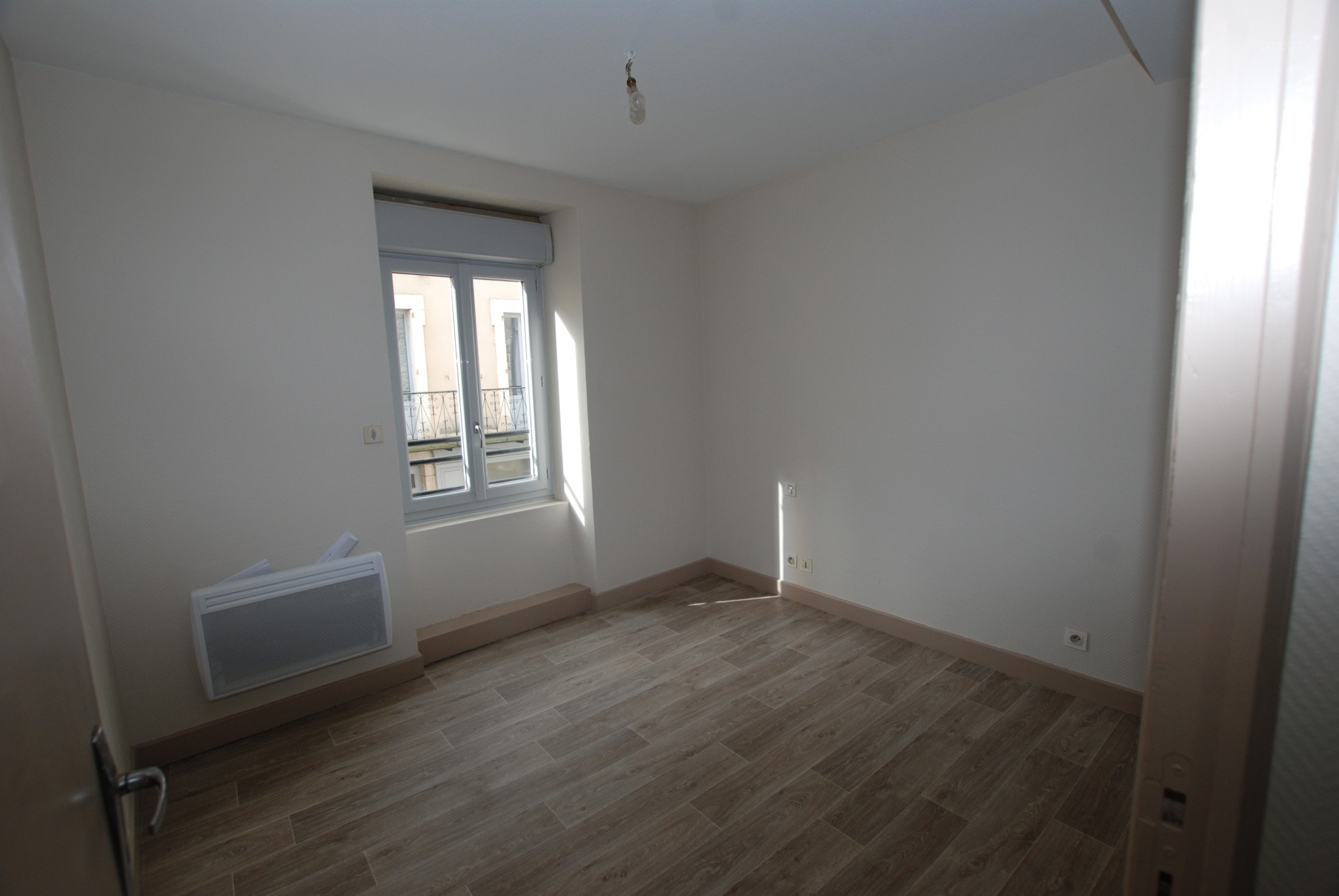 Appartement T3 (49 m2) - Centre Ville de Souillac 46200 — photo 3