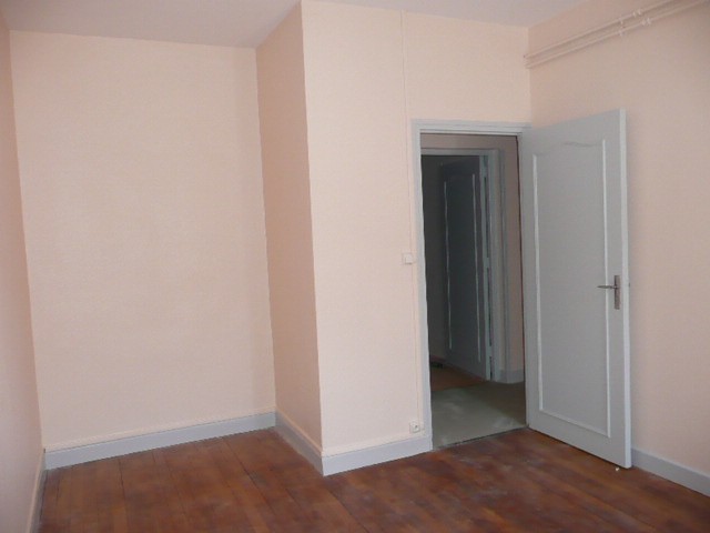 Appartement avec 3 pièces en location à Souillac (46) — photo 7