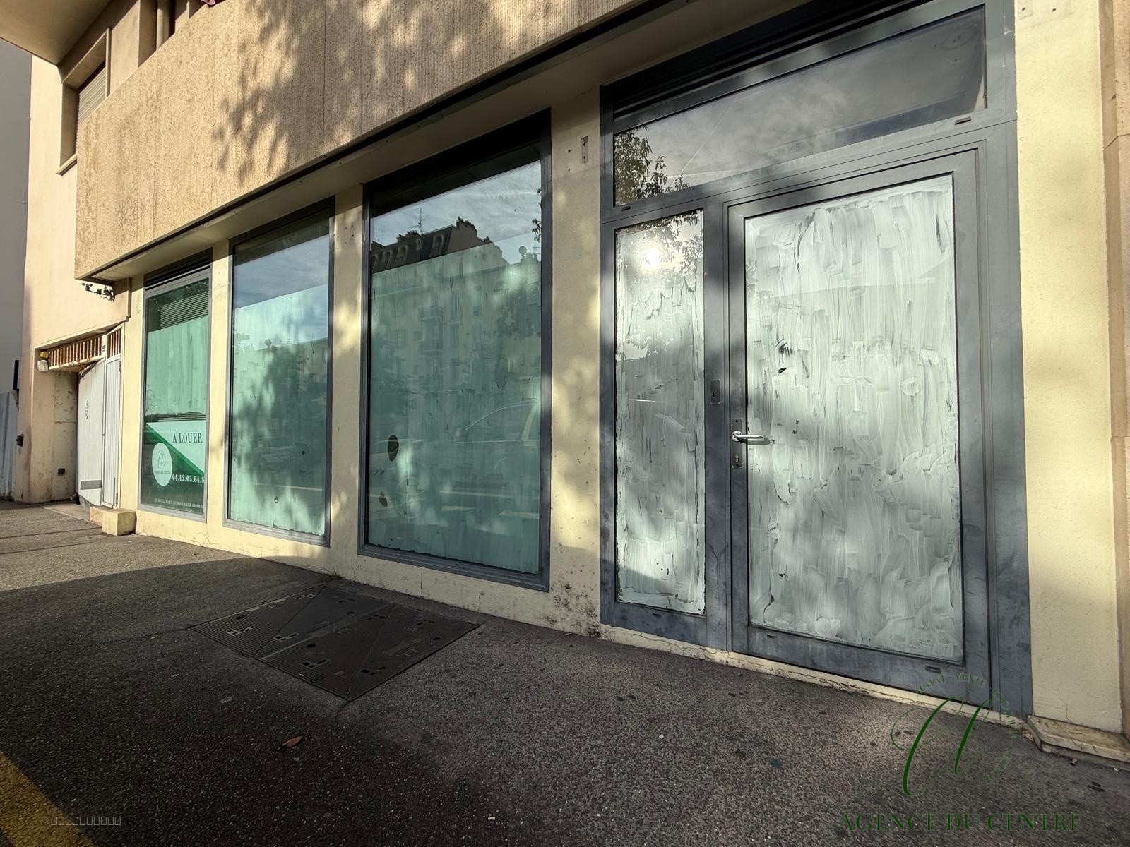 Local commercial à louer à Nice, 67,4 m² – photo 2 sur 15