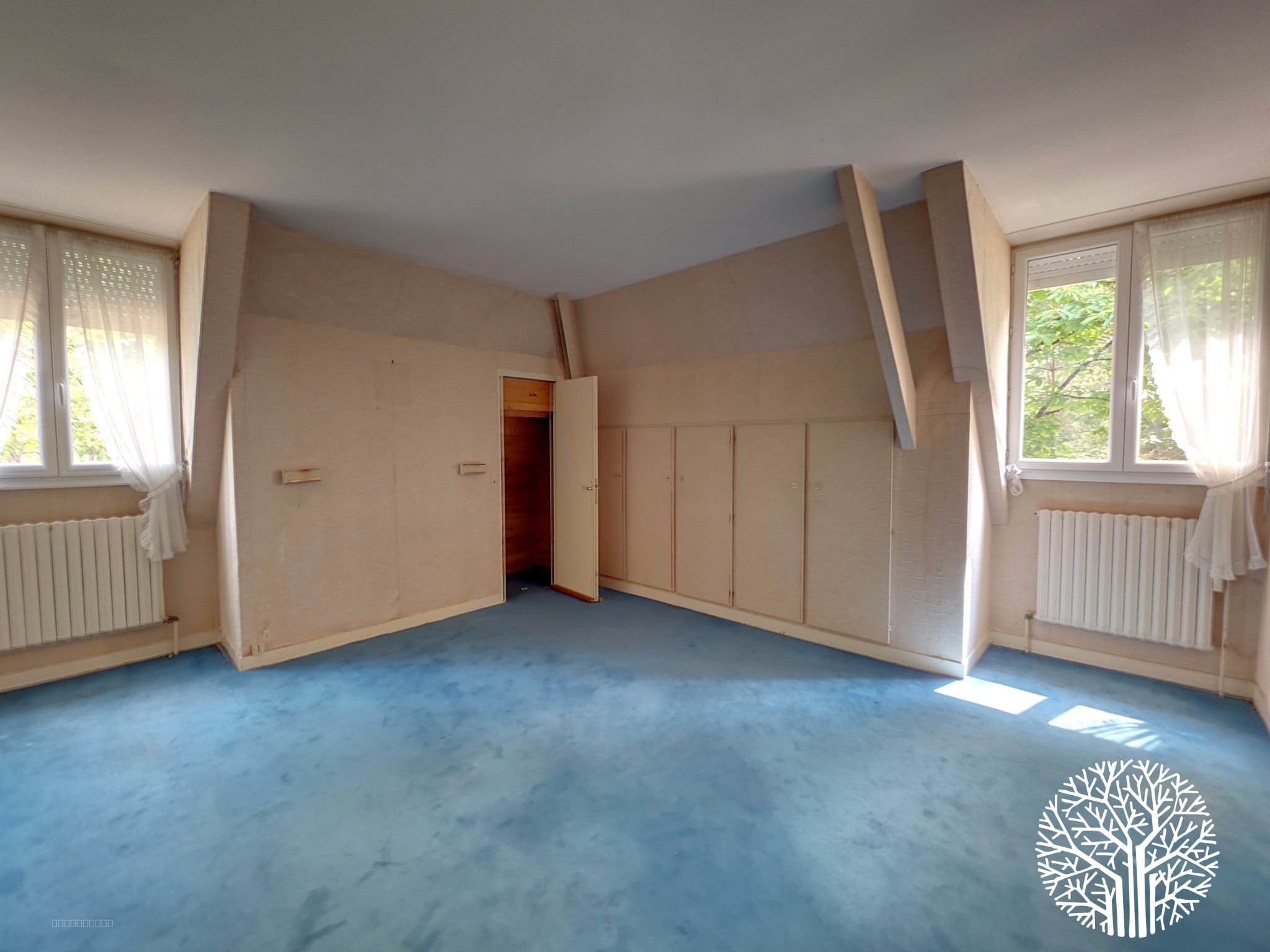 DEMEURE  D'EXCEPTION AVEC 6000 M2 DE TERRAIN — photo 12