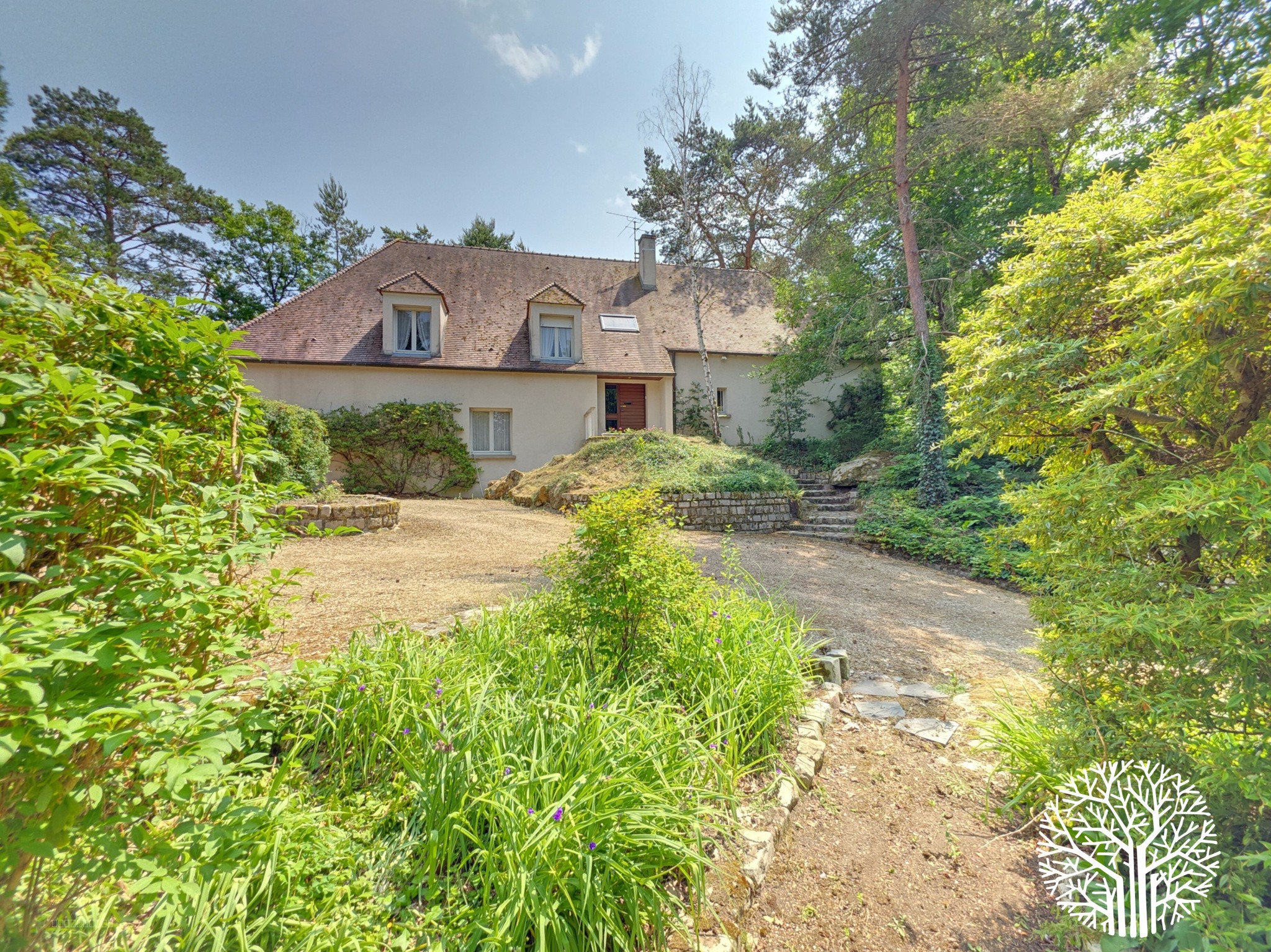 DEMEURE  D'EXCEPTION AVEC 6000 M2 DE TERRAIN — photo 16