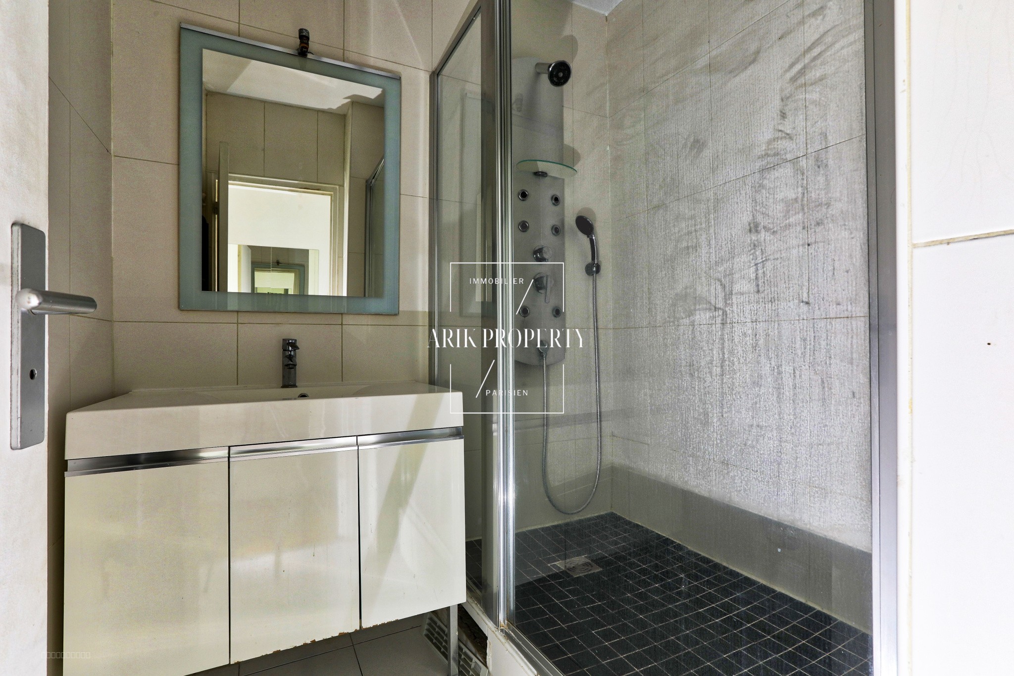 APPARTEMENT 2 PIECES DE 53 M2 - RUE SAINT-DENIS — photo 14