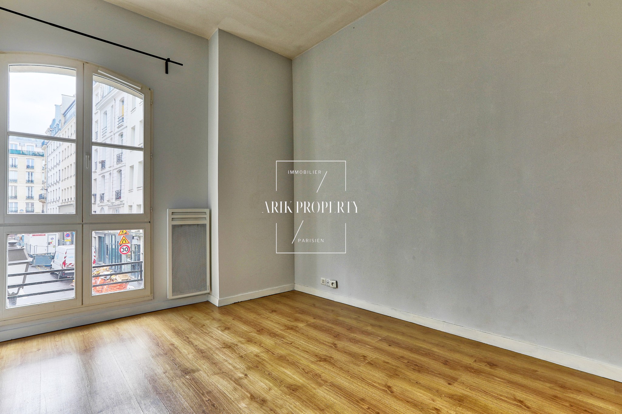 APPARTEMENT 2 PIECES DE 53 M2 - RUE SAINT-DENIS — photo 9